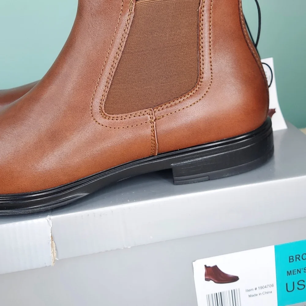 Perry Ellis Brown Leather Chelsea Boots Mens Size 12 NWT Business Casual Neutral